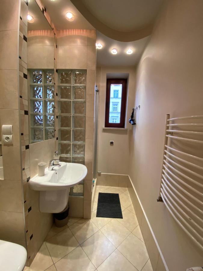 Klimatyczny Apartament Przy Rynku 弗罗茨瓦夫 外观 照片